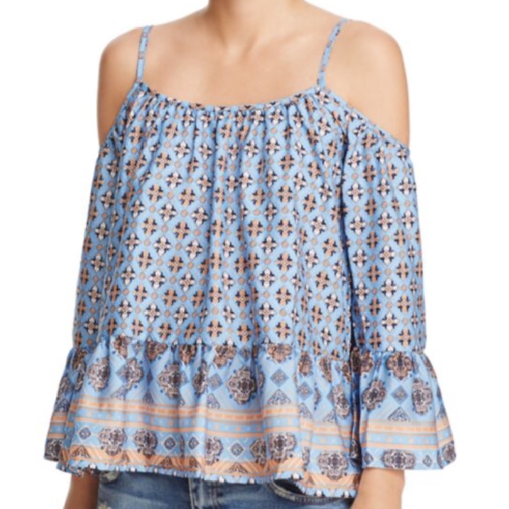 EN CRÈME Cold Shoulder Top with Ruffle Size Large New